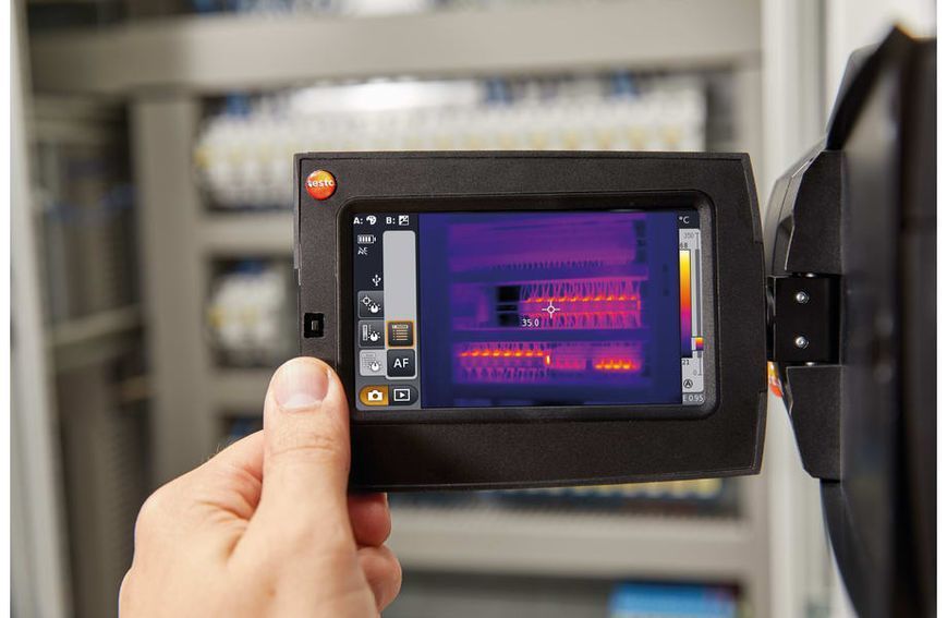 Комплект тепловизора Testo 890 с разрешением 640 x 480 пикселей и 3 объективами на выбор 0563 0890 X3 фото