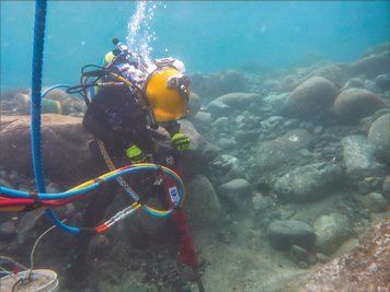 Handheld Underwater Hydraulic Breaker HYCON HH20 (22 kg, 60 J, 20 lpm)