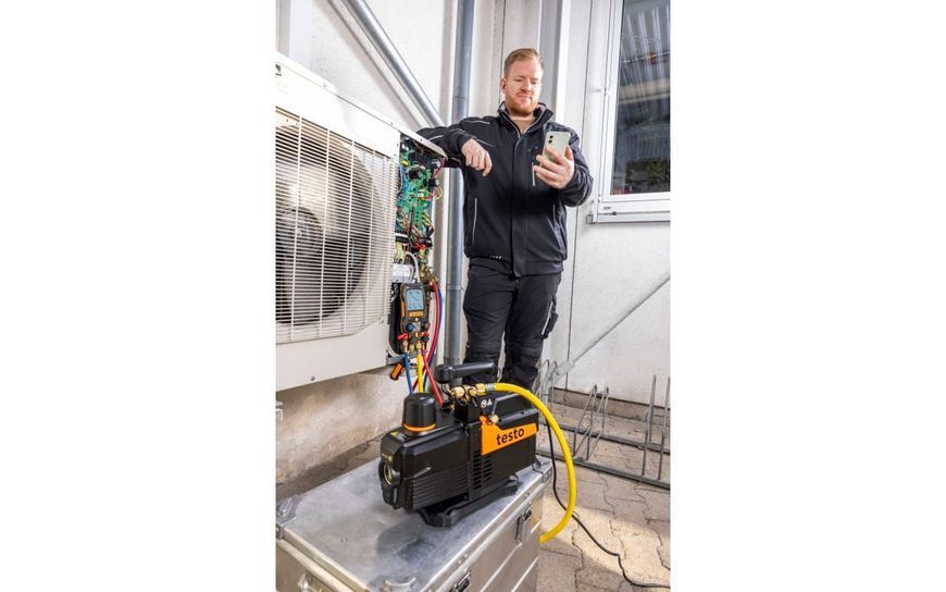 I&scaron;manusis vakuumo siurblys Testo 565i automatizuotam vakuumavimui 10 CFM