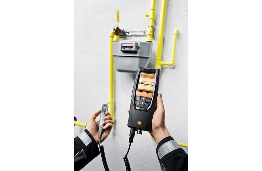 testo 320 komplekt suitsugaaside anal&uuml;&uuml;siks k&uuml;ttes&uuml;steemidele