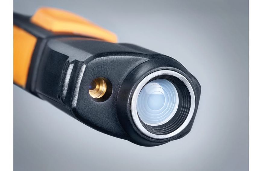 Infrared thermometer Testo 805i with smartphone operation and 8-point laser circle