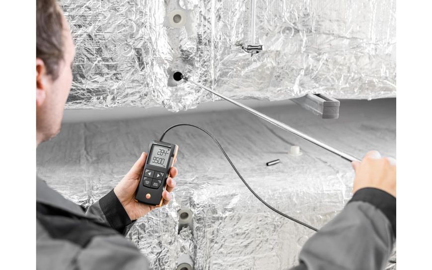 Digital hot wire anemometer Testo 425 with App connection