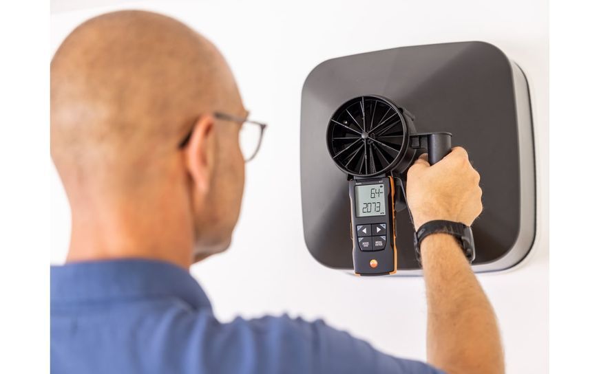 Sparnelinis anemometras Testo 417 komplektas 2 su matavimo piltuveliais ir srauto tiesintuvu