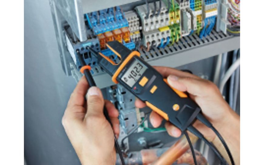 Current and voltage tester Testo 755-1 with automatic parameter detection