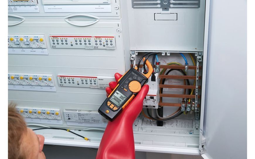 Clamp meter Testo 770-3 with Bluetooth and TRMS