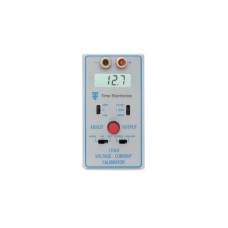 1044 Voltage and Current Calibrator
