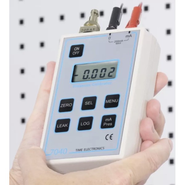 7040 Digital Pressure/Current Calibrator